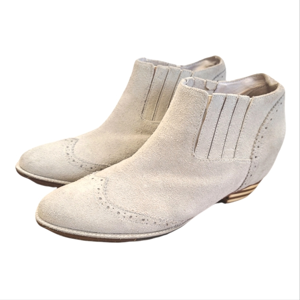 80%20 light Gray Genuine Suede Ankle Booties size 8